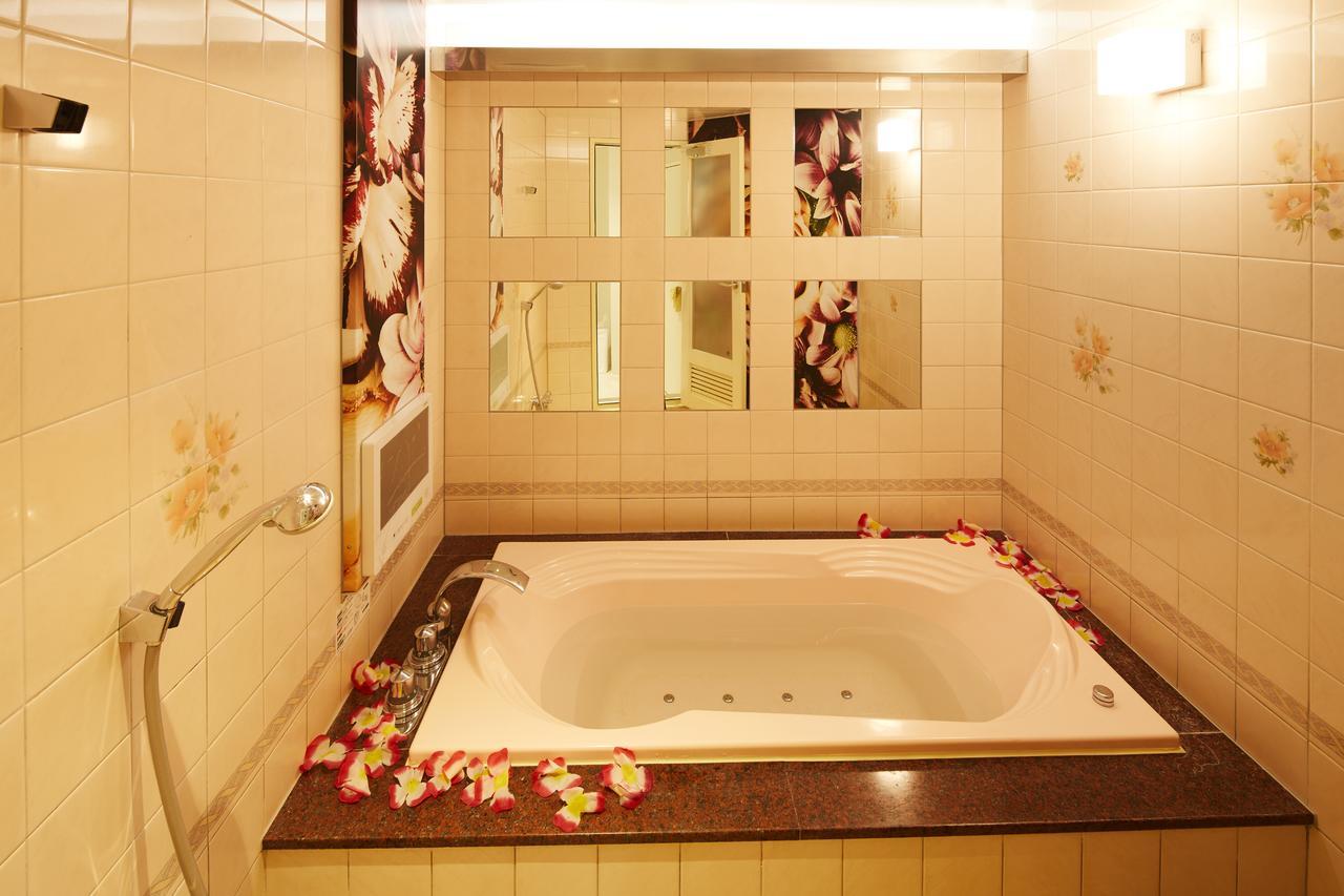 Hotel Venus Neo (Adults Only) Nagoya Dış mekan fotoğraf